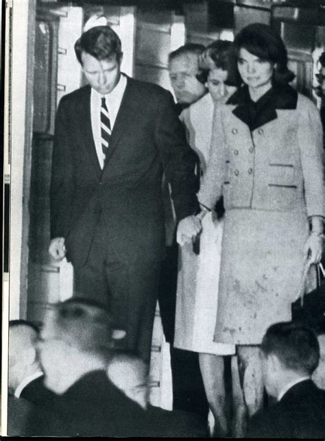 jackie kennedy chanel suit|jackie kennedy death dress.